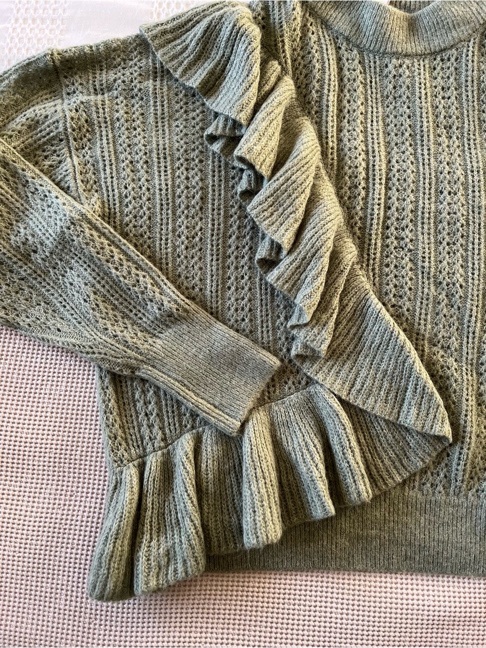RW&CO NWT Sz L Asymmetrical Ruffle Open Knit Sweater Feminine Soft Girl Romantic - Picture 5 of 7